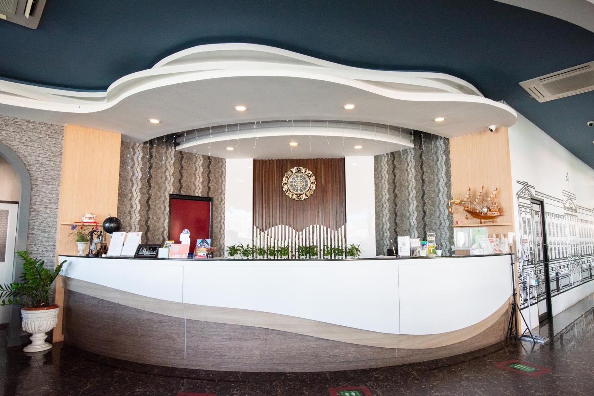 The Proud Hotel Ubon Ratchathani Ngoại thất bức ảnh
