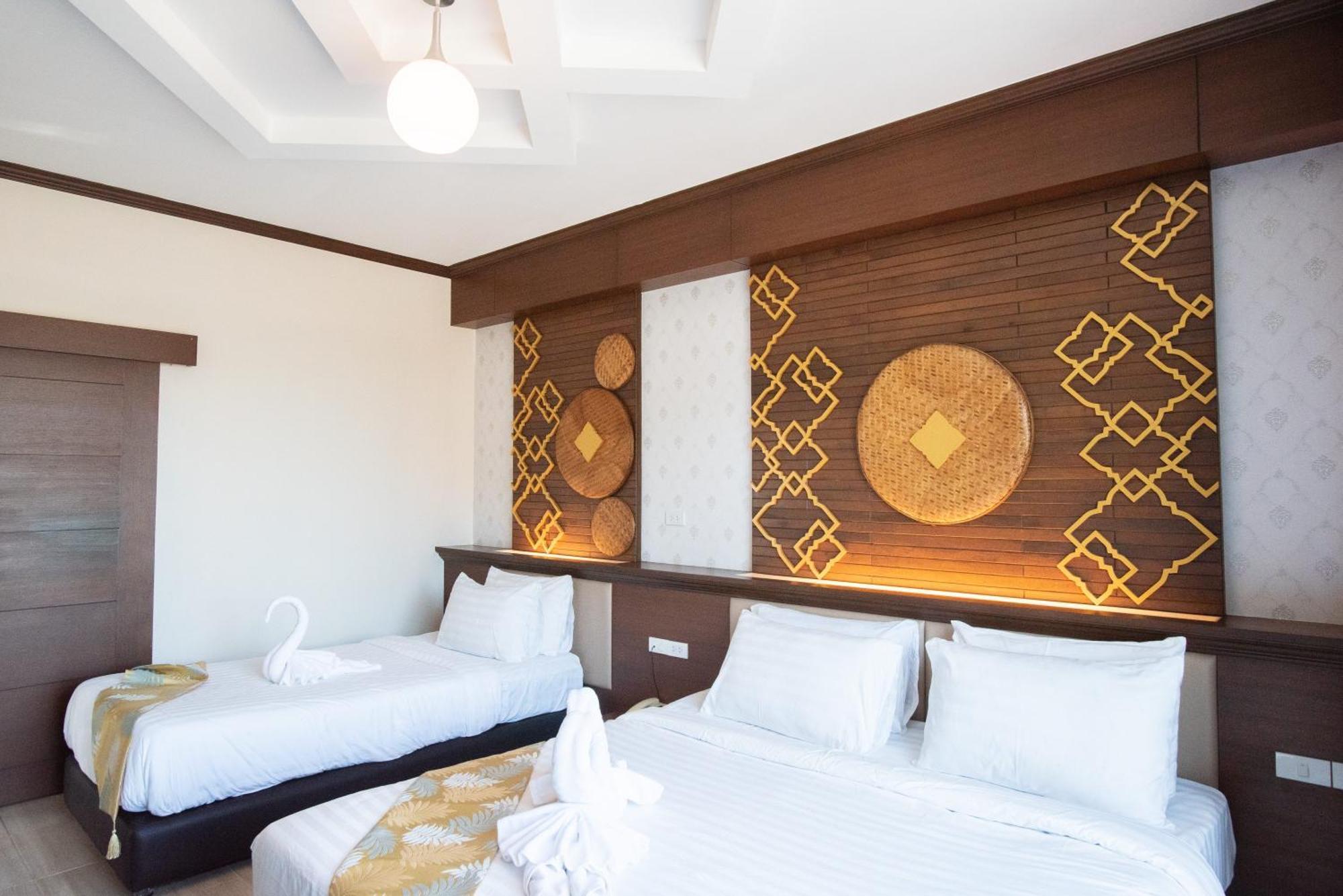The Proud Hotel Ubon Ratchathani Ngoại thất bức ảnh