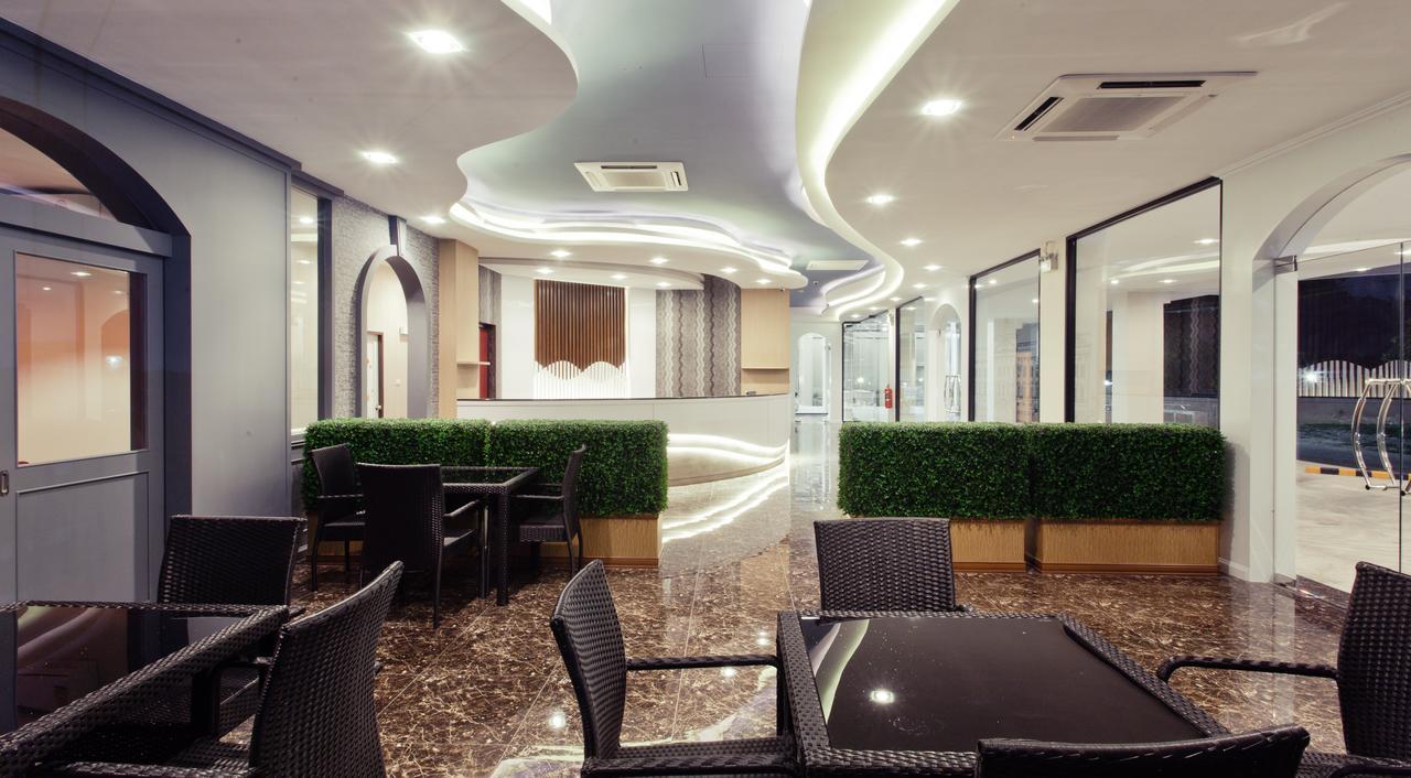 The Proud Hotel Ubon Ratchathani Ngoại thất bức ảnh