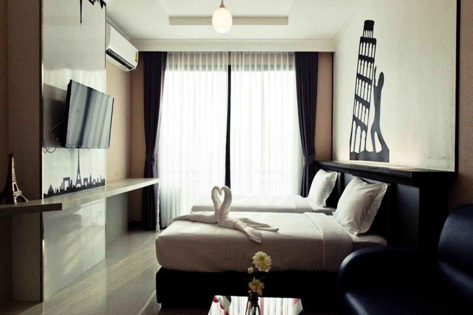 The Proud Hotel Ubon Ratchathani Ngoại thất bức ảnh