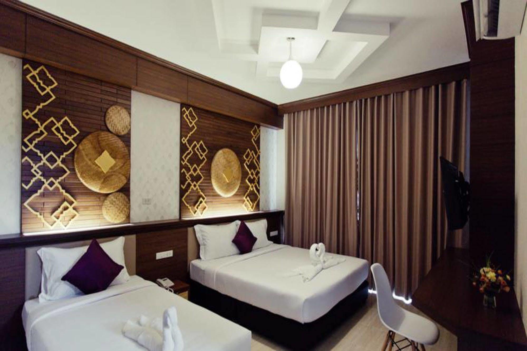 The Proud Hotel Ubon Ratchathani Ngoại thất bức ảnh